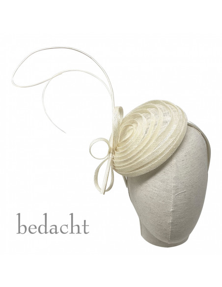 Bibi Serre-Tête de Cérémonie - Bedacht