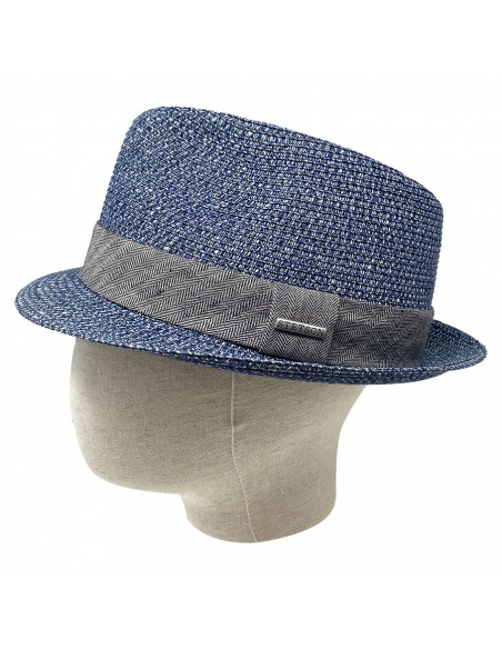 Chapeau Trilby Reidton Toyo S069 Bleu porté Chapeau Trilby Reidton Toyo S069 Bleu porté