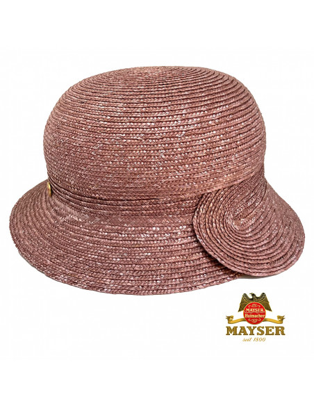 M104 chapeau cloche Nicki profile