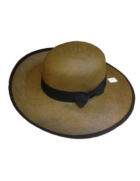 T162 CAPELINE BORDE COUSUE